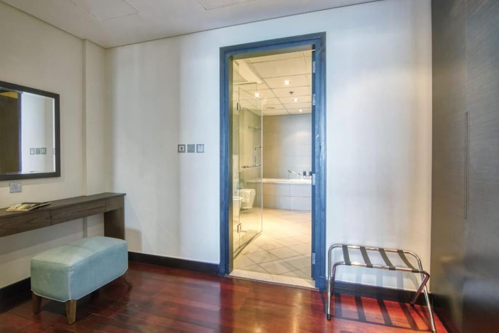 Marvelous Private Beach Apartment In Palm Dubai Within Anantara 5 Star Resort Bagian luar foto