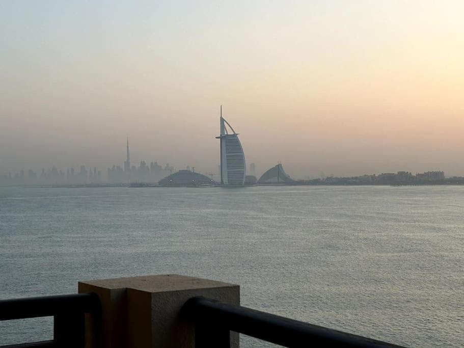 Marvelous Private Beach Apartment In Palm Dubai Within Anantara 5 Star Resort Bagian luar foto