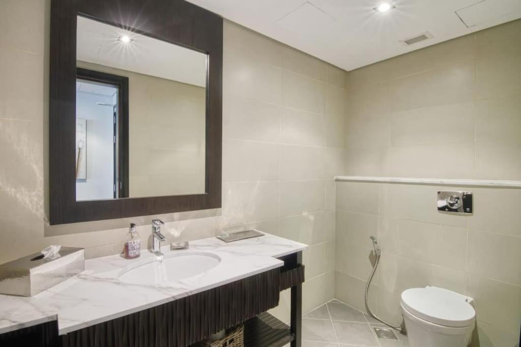 Marvelous Private Beach Apartment In Palm Dubai Within Anantara 5 Star Resort Bagian luar foto